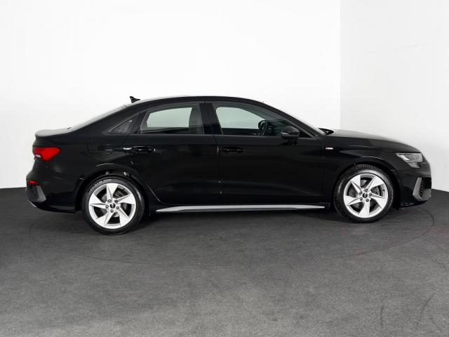 Audi A3 image 2