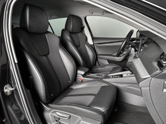 Skoda Octavia image 5