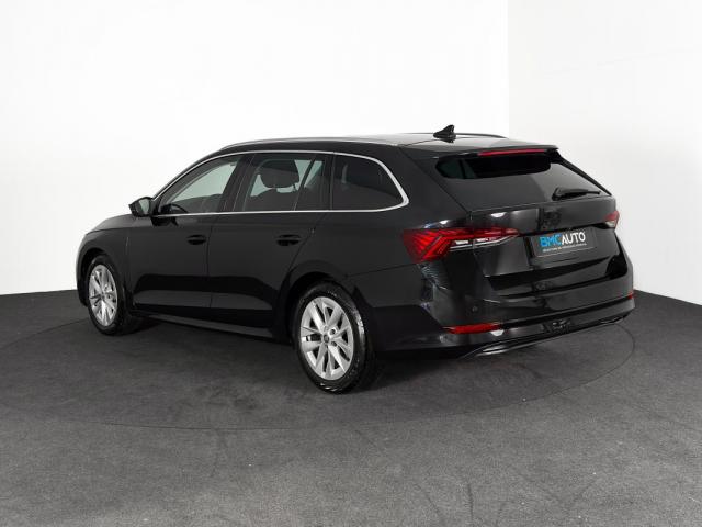 Skoda Octavia image 8