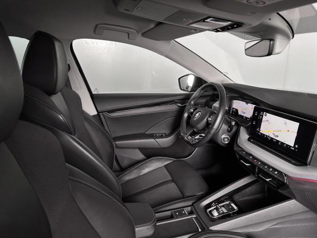 Skoda Octavia image 2
