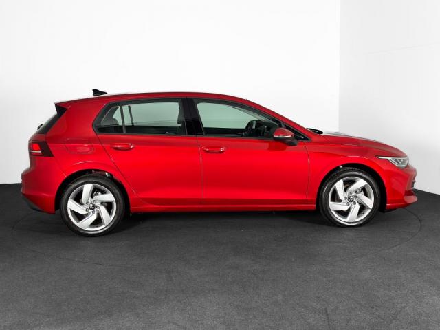 Volkswagen Golf image 8