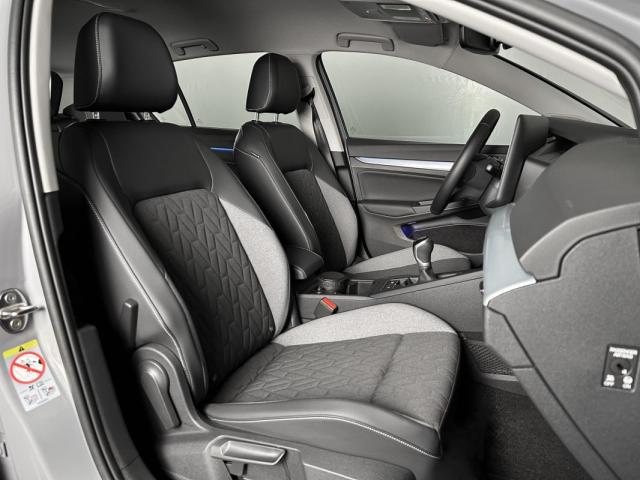 Volkswagen Golf image 5