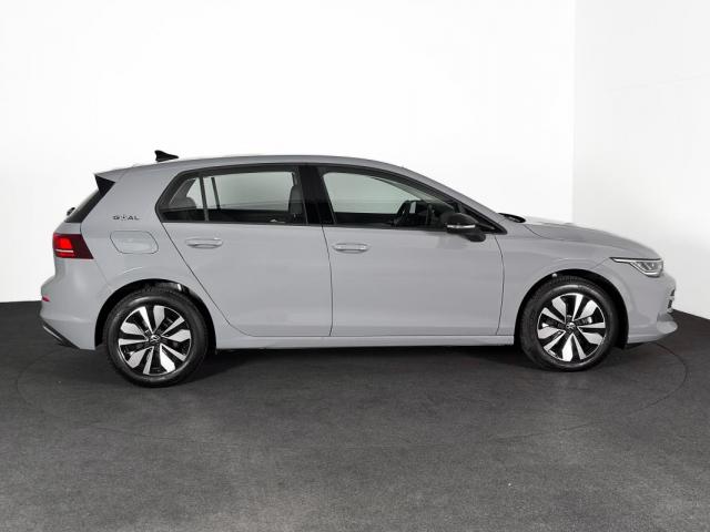 Volkswagen Golf image 8