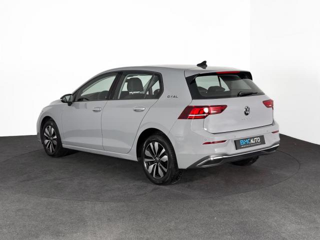 Volkswagen Golf image 2