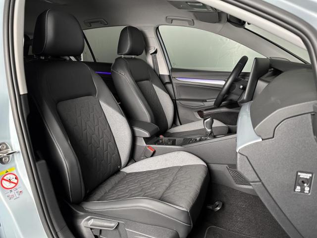 Volkswagen Golf image 8