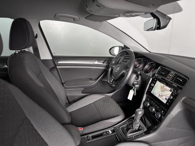 Volkswagen Golf image 1