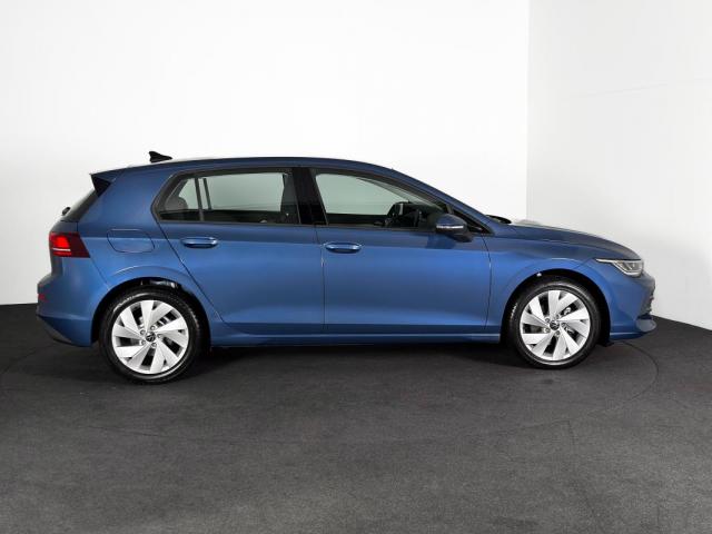 Volkswagen Golf image 9