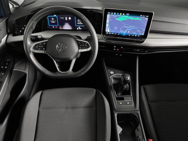 Volkswagen Golf image 7