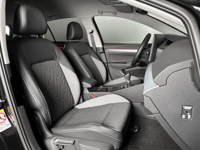 Volkswagen Golf image 6
