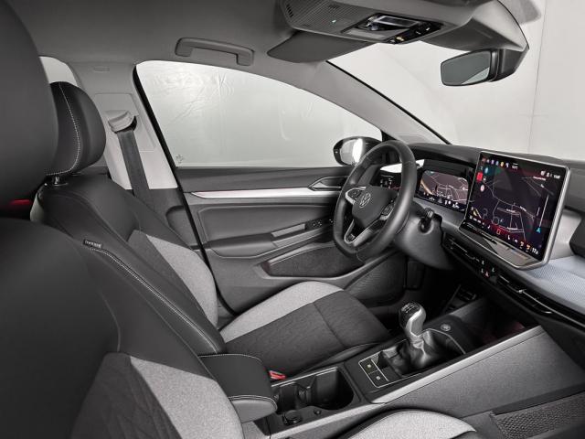 Volkswagen Golf image 8