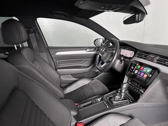 Volkswagen Passat image 2