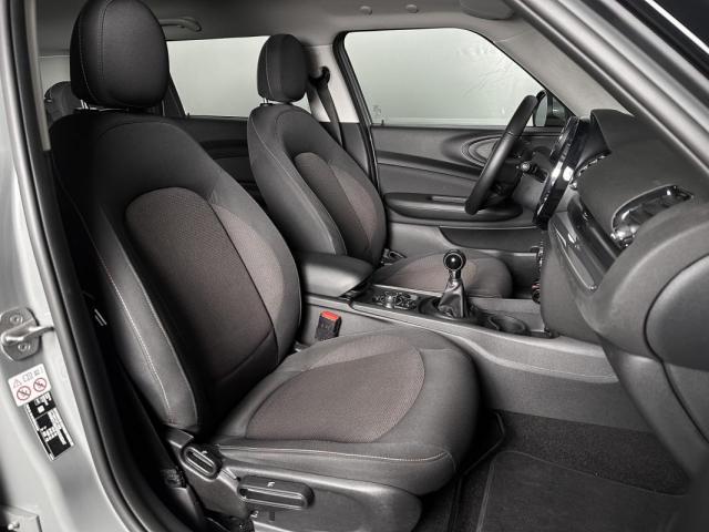 Mini Clubman image 2