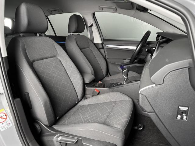 Volkswagen Golf image 2
