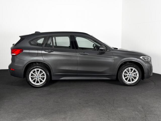 Bmw X1 image 2
