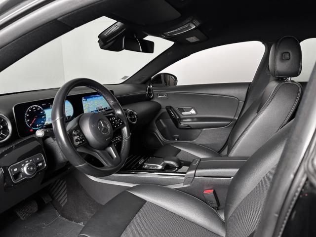 Mercedes Benz Cla image 2