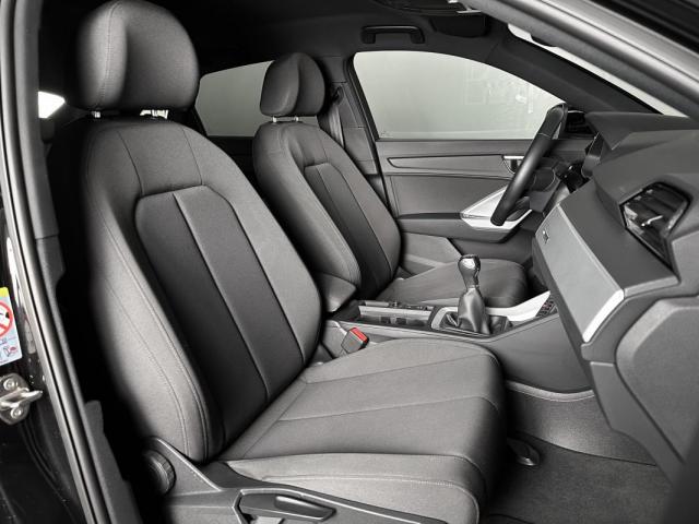 Audi Q3 image 4