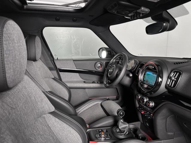 Mini Countryman image 2