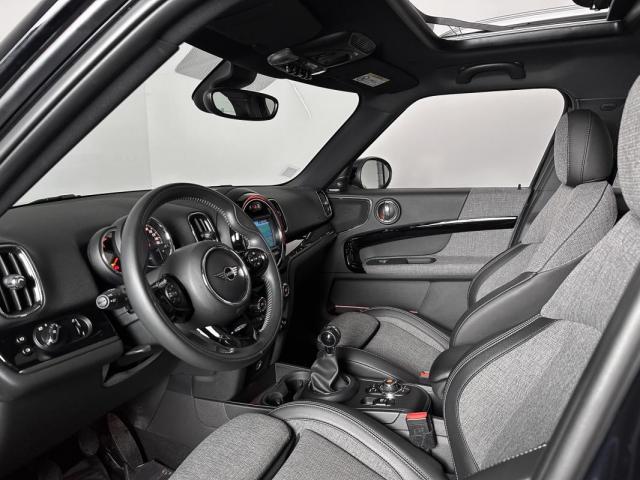 Mini Countryman image 3