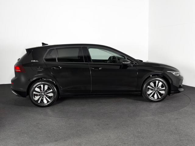 Volkswagen Golf image 5