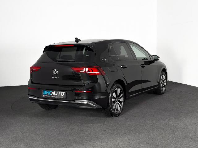 Volkswagen Golf image 9