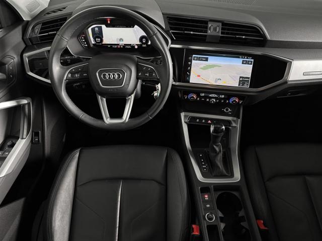 Audi Q3 image 2