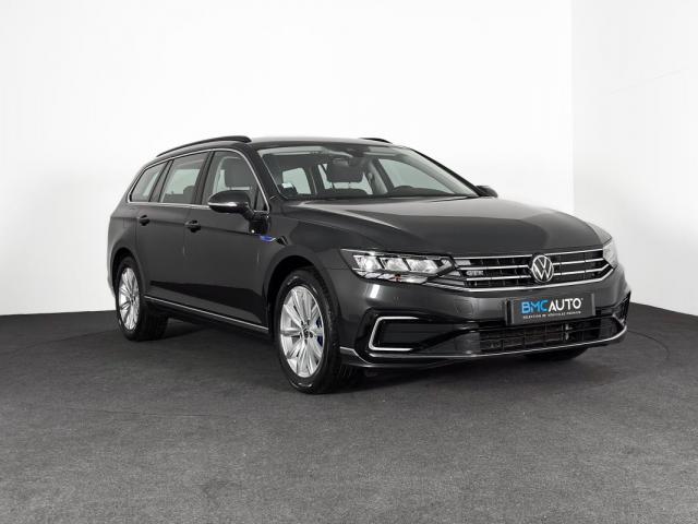 Volkswagen Passat image 3