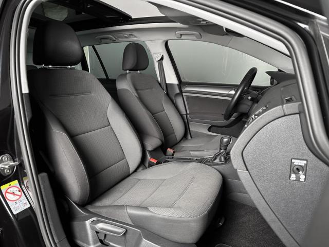 Volkswagen Golf image 5