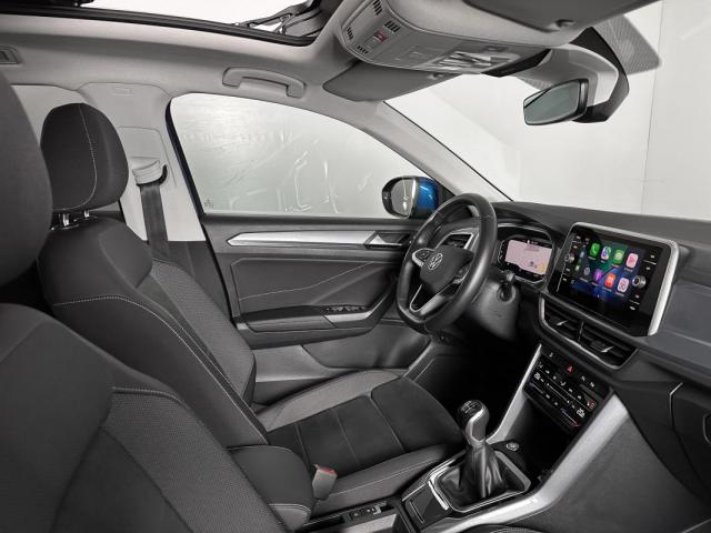 Volkswagen T-Roc image 8
