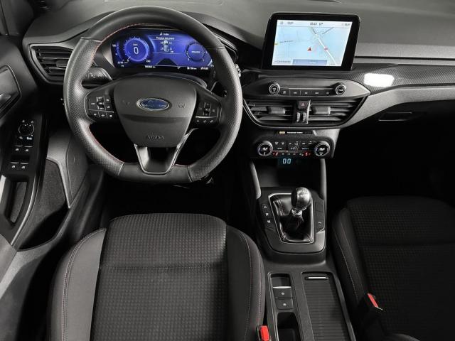 Ford Focus image 2