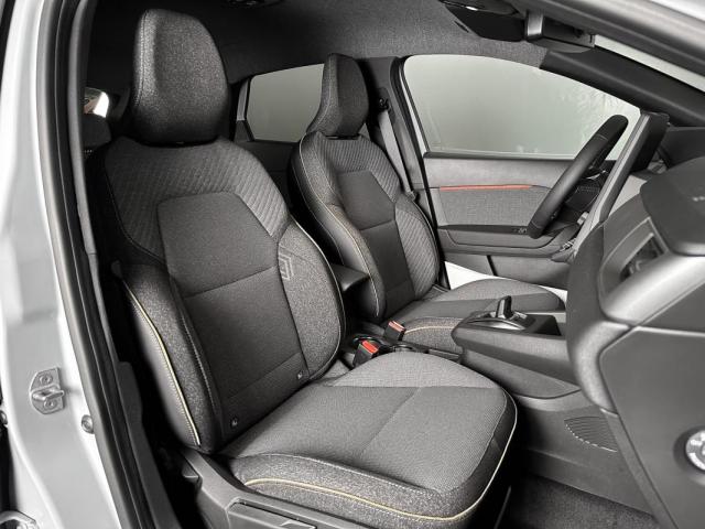 Renault Captur image 9