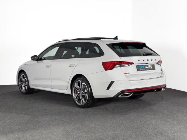 Skoda Octavia image 5