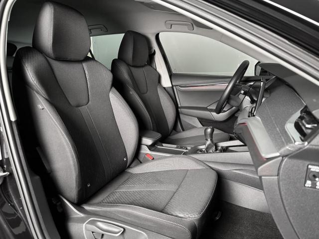 Skoda Octavia image 3