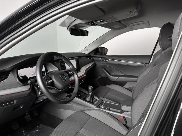 Skoda Octavia image 1