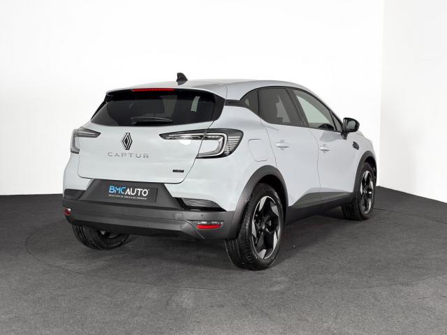 Renault Captur image 2