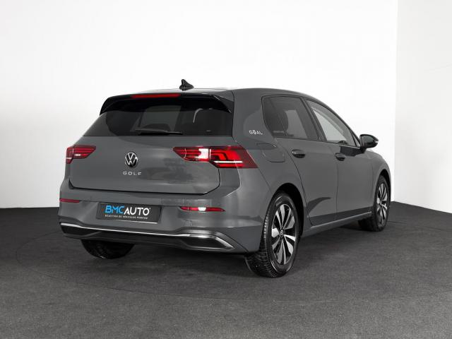 Volkswagen Golf image 6