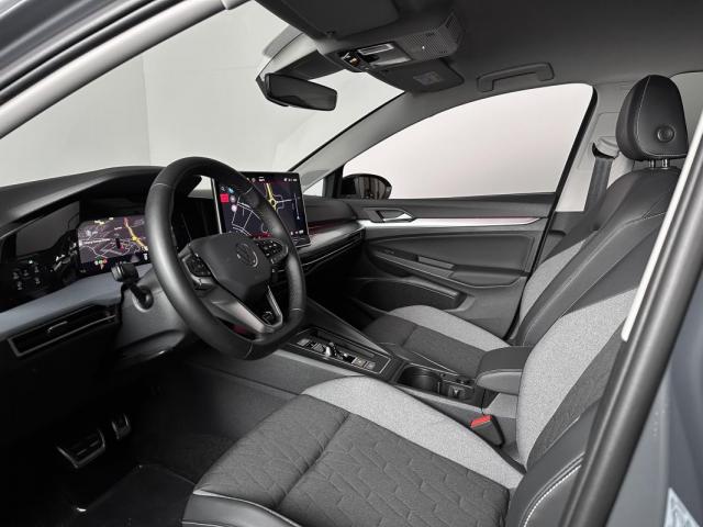 Volkswagen Golf image 8