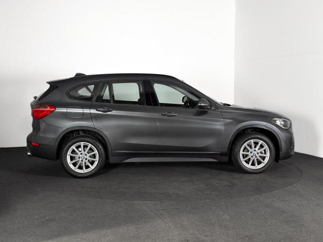 Bmw X1 image 2
