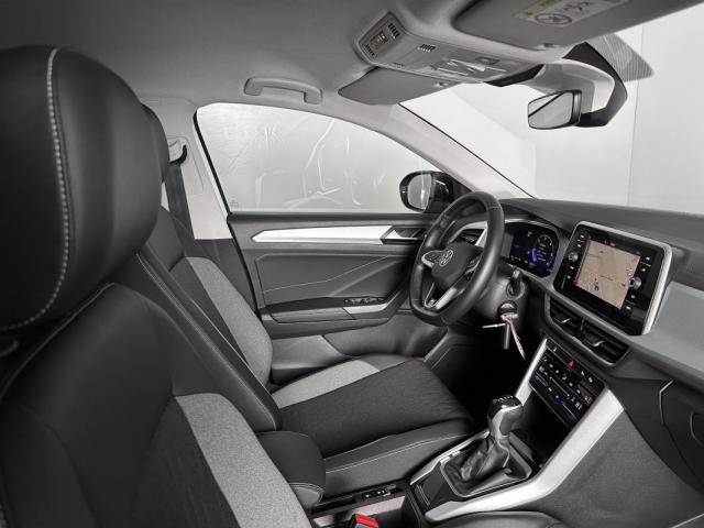 Volkswagen T-Roc image 6
