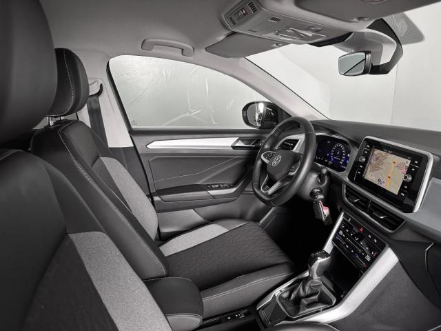 Volkswagen T-Roc image 5