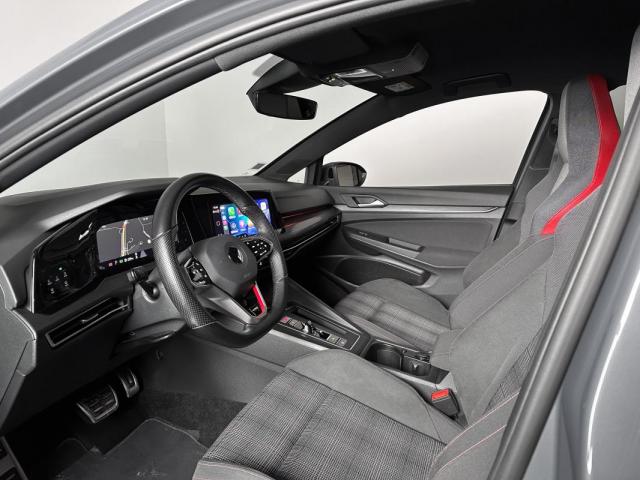 Volkswagen Golf image 7