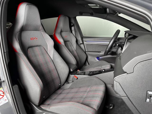 Volkswagen Golf image 1