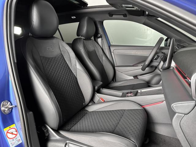 Volkswagen T-Roc image 6