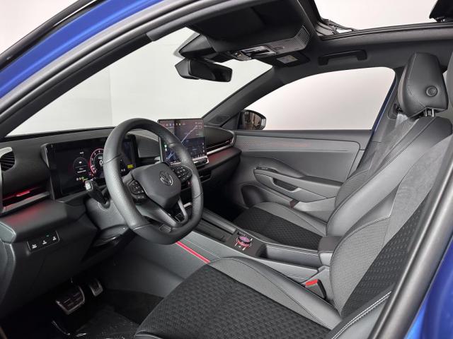 Volkswagen T-Roc image 5