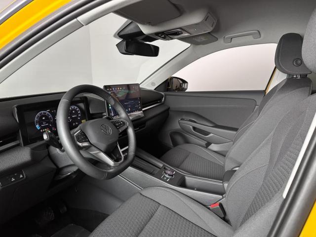 Volkswagen T-Roc image 8