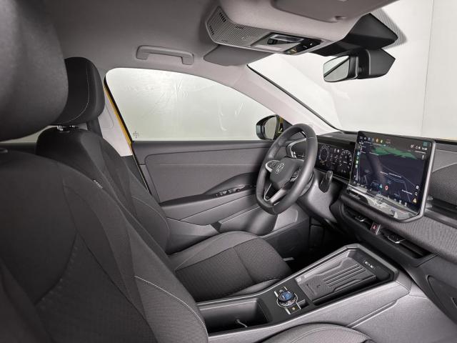 Volkswagen T-Roc image 3