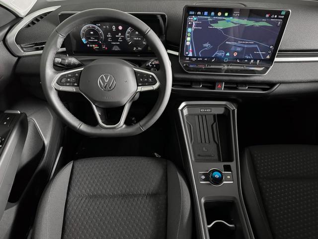 Volkswagen T-Roc image 1