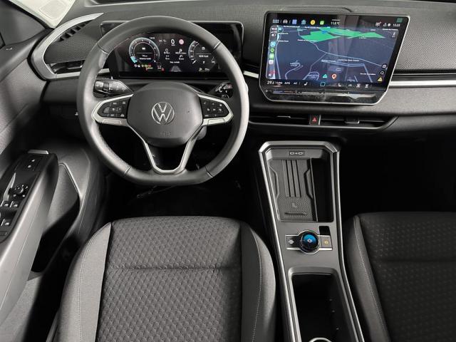 Volkswagen T-Roc image 6