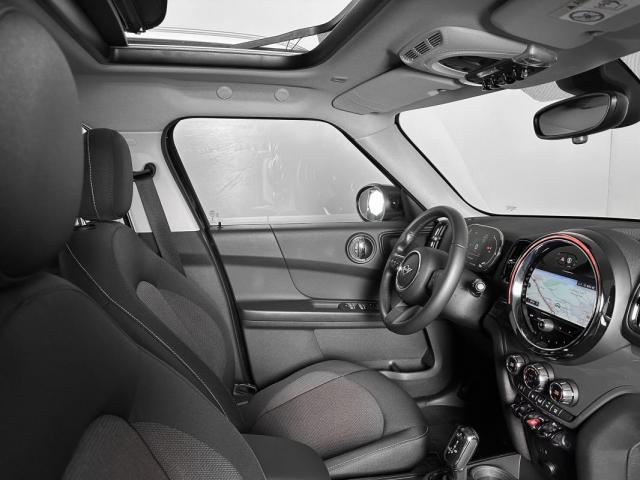 Mini Countryman image 2