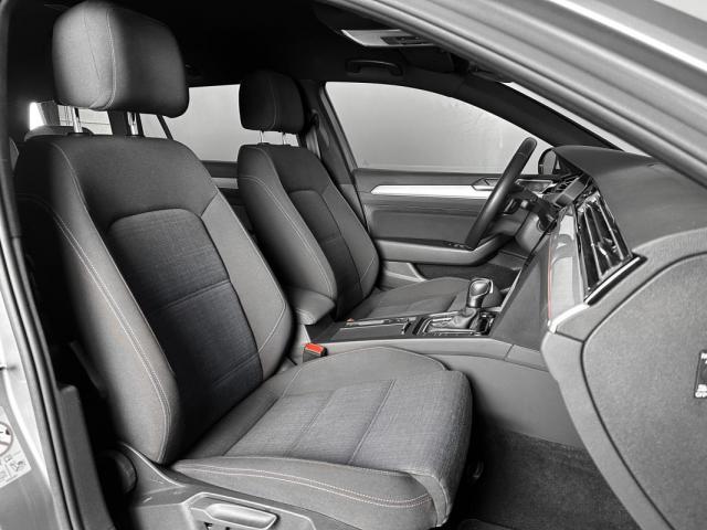 Volkswagen Passat image 6