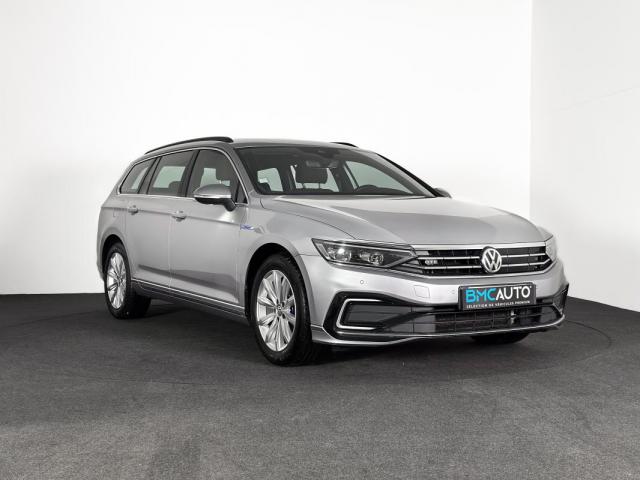 Volkswagen Passat image 8